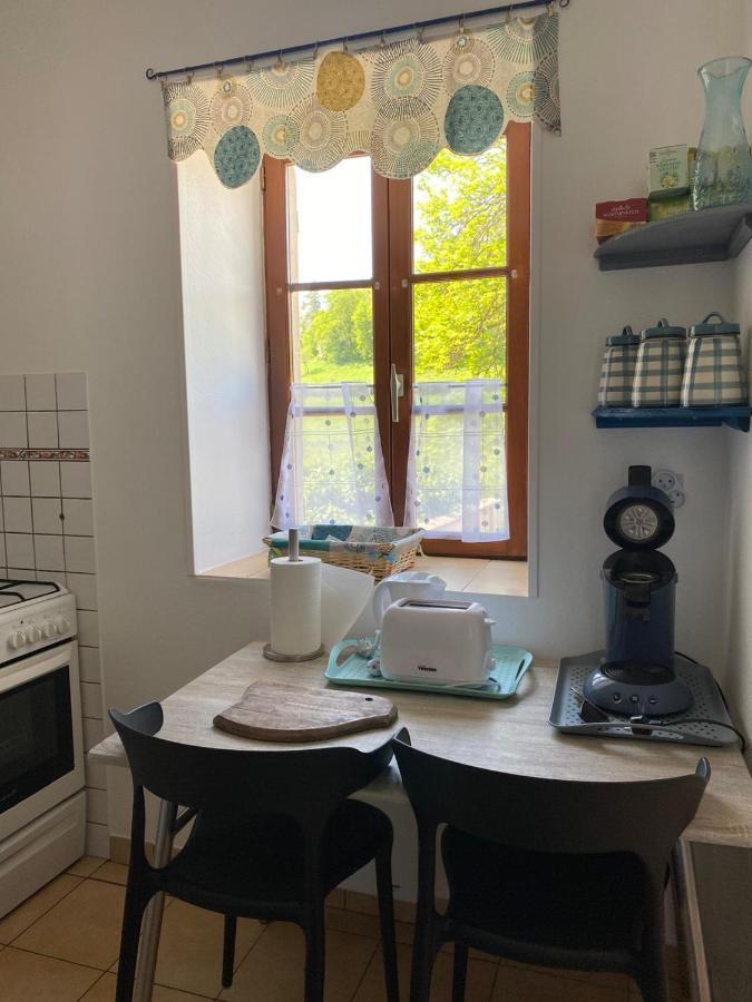 Petit Cocon Au Coeur Du Morvan Montreuillon Eksteriør bilde