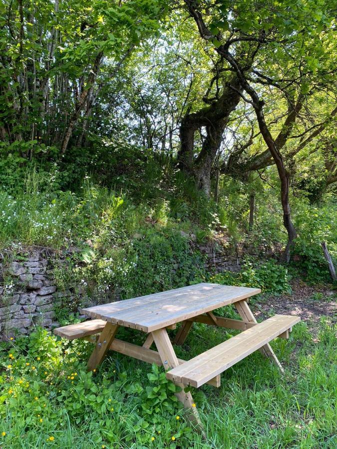 Petit Cocon Au Coeur Du Morvan Montreuillon Eksteriør bilde